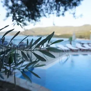 3* Otel Omar &